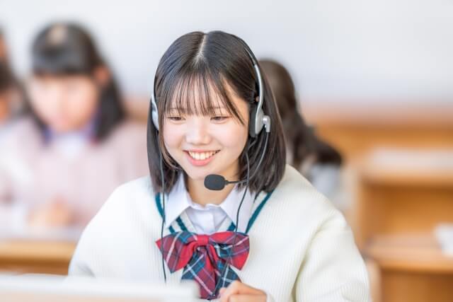 中学生がオンラインゲームで英会話を学ぶ意義とは